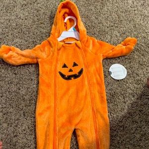 Infant zip up pumpkin onesie with pumpkin hood